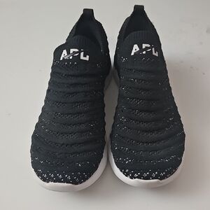 ⚜️APL Black and White Knit Sneakers
